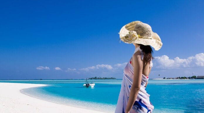 Gorące oferty wakacyjne z Taszkentu: dokąd wybrać się na wypoczynek nad morzem