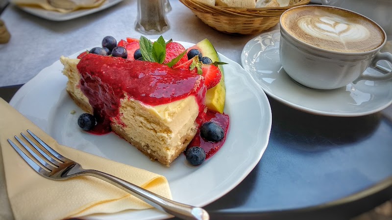 Camelot Cafe